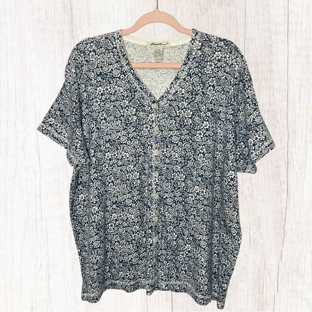 EDDIE BAUER Floral V-Neck Button Front Tee, XXL